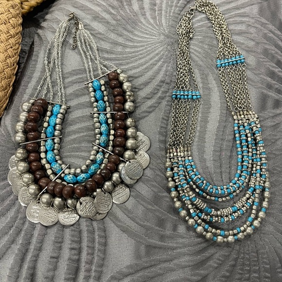 Bundle 2 For the price of one Beautifull Necklace - Picture 2 of 2